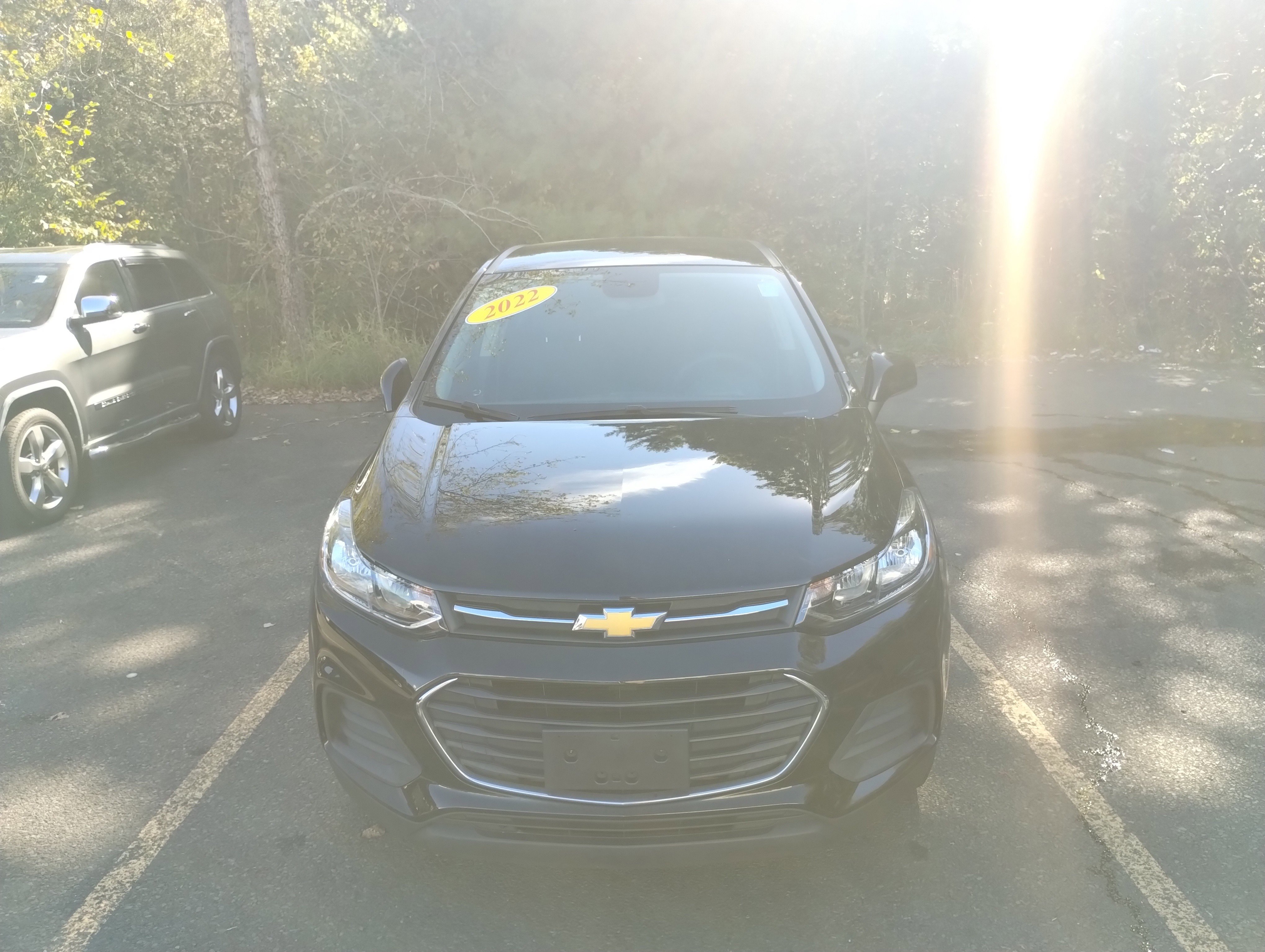 Used 2022 Chevrolet Trax LS w/ Tint and Cruise Package image 8