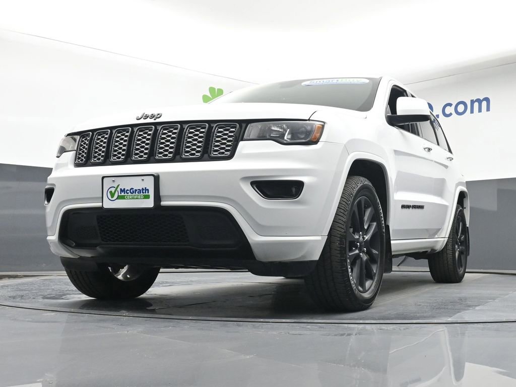 Used 2019 Jeep Grand Cherokee Altitude AWD/4WD image 6