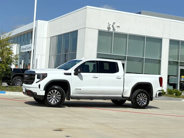Used 2023 GMC Sierra 1500 AT4 w/ AT4 Preferred Package AWD/4WD image 1
