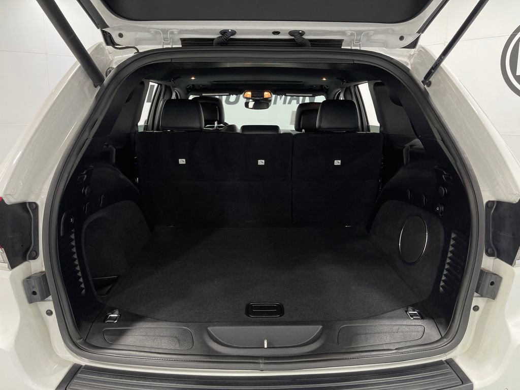 Used 2020 Jeep Grand Cherokee Laredo w/ Quick Order Package 2BN North image 27