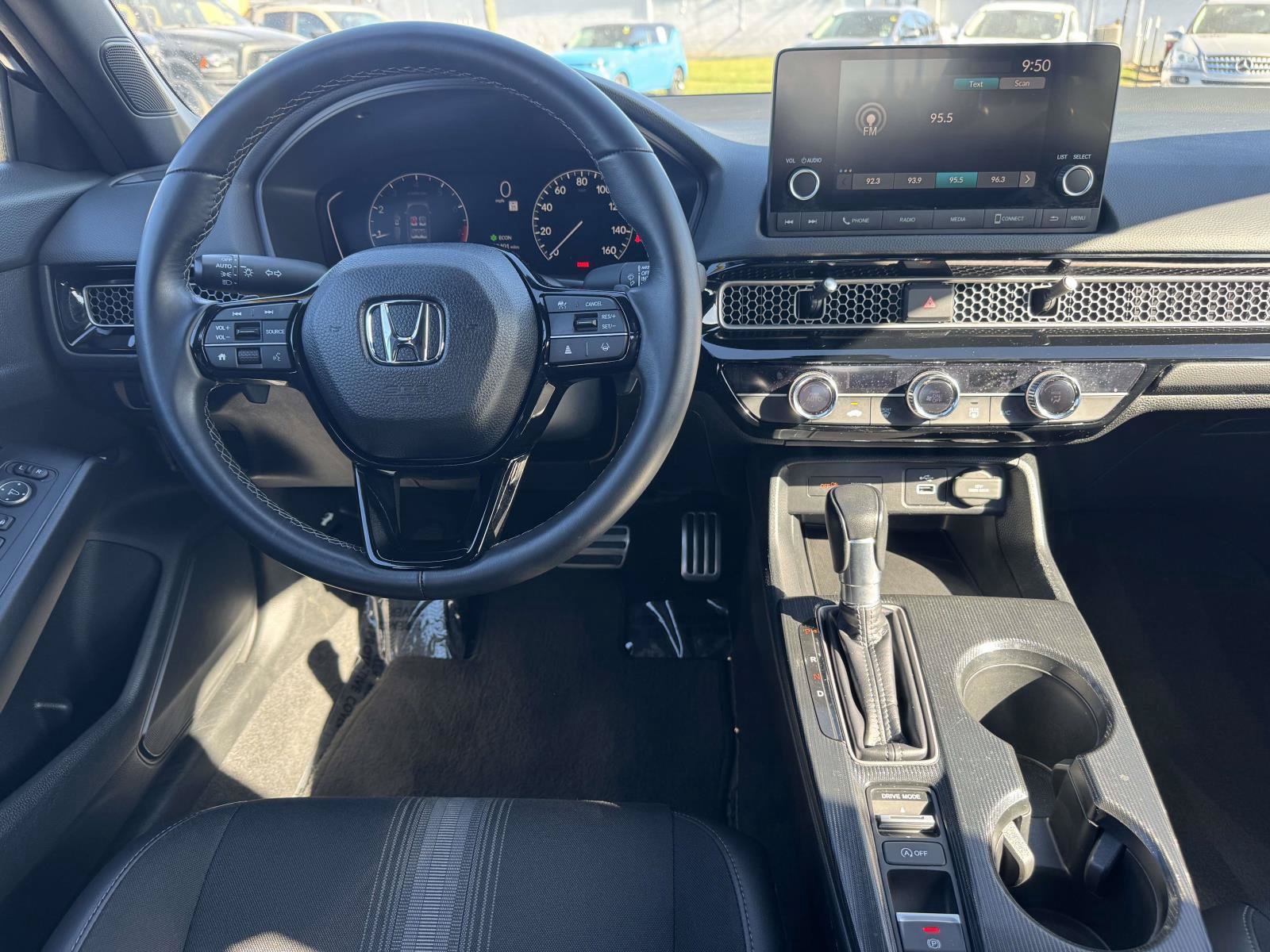 Used 2024 Honda Civic Sport image 2