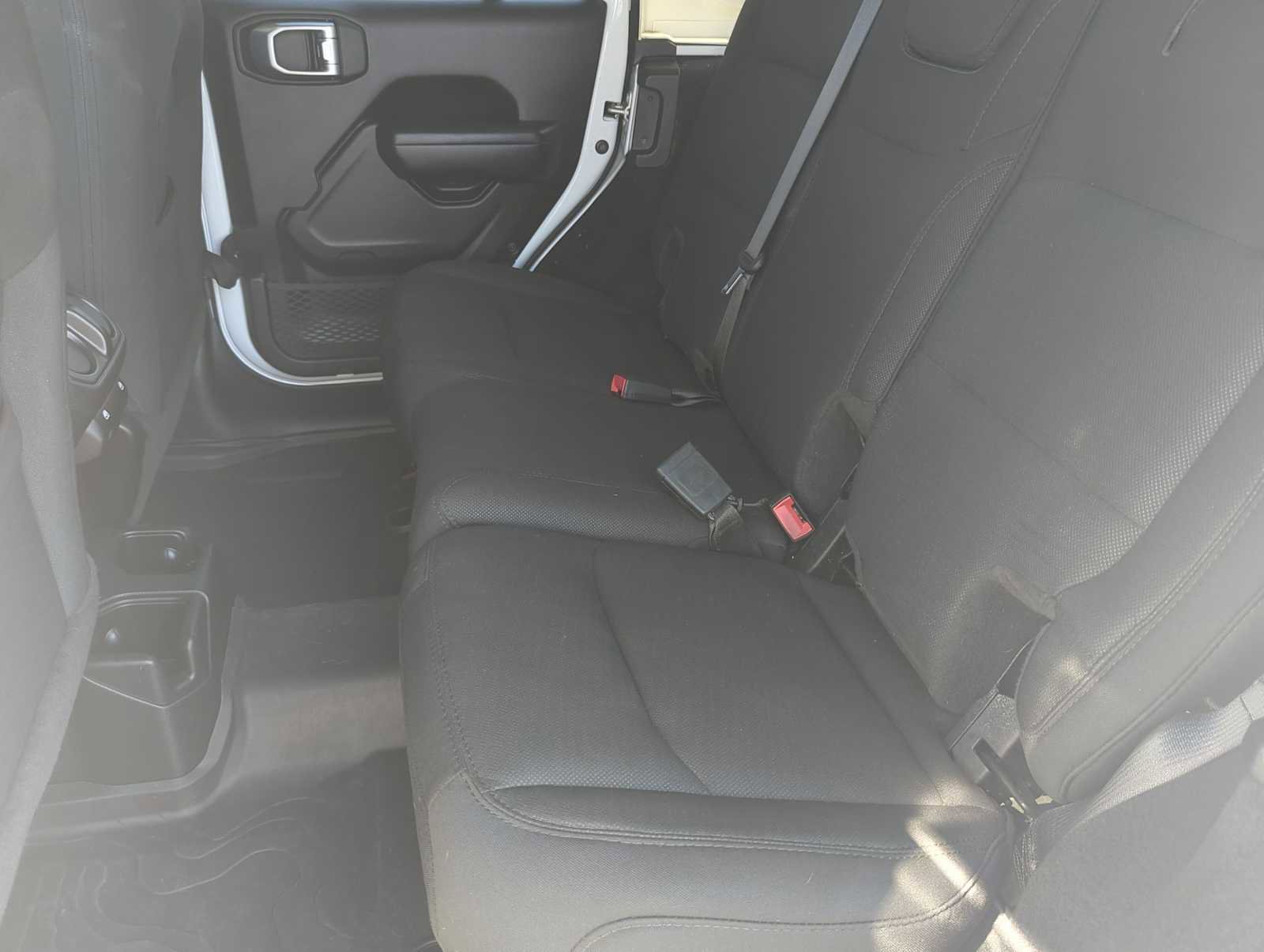 Used 2023 Jeep Wrangler Sport S image 19