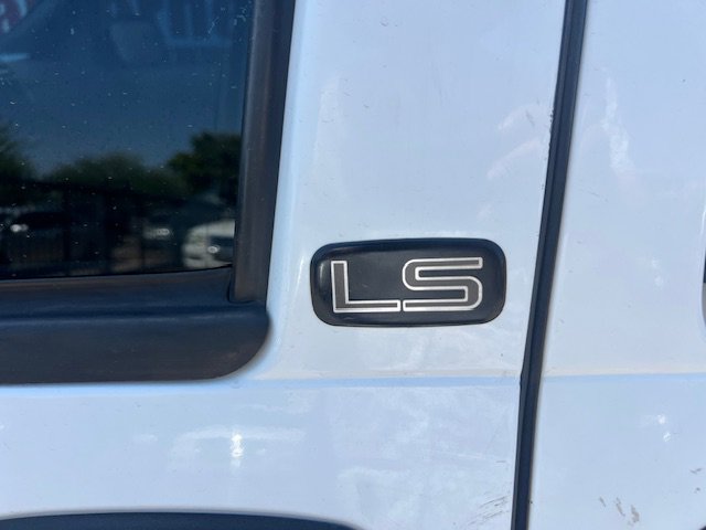 Used 2005 Chevrolet Venture LS w/ Easy Order Package image 6