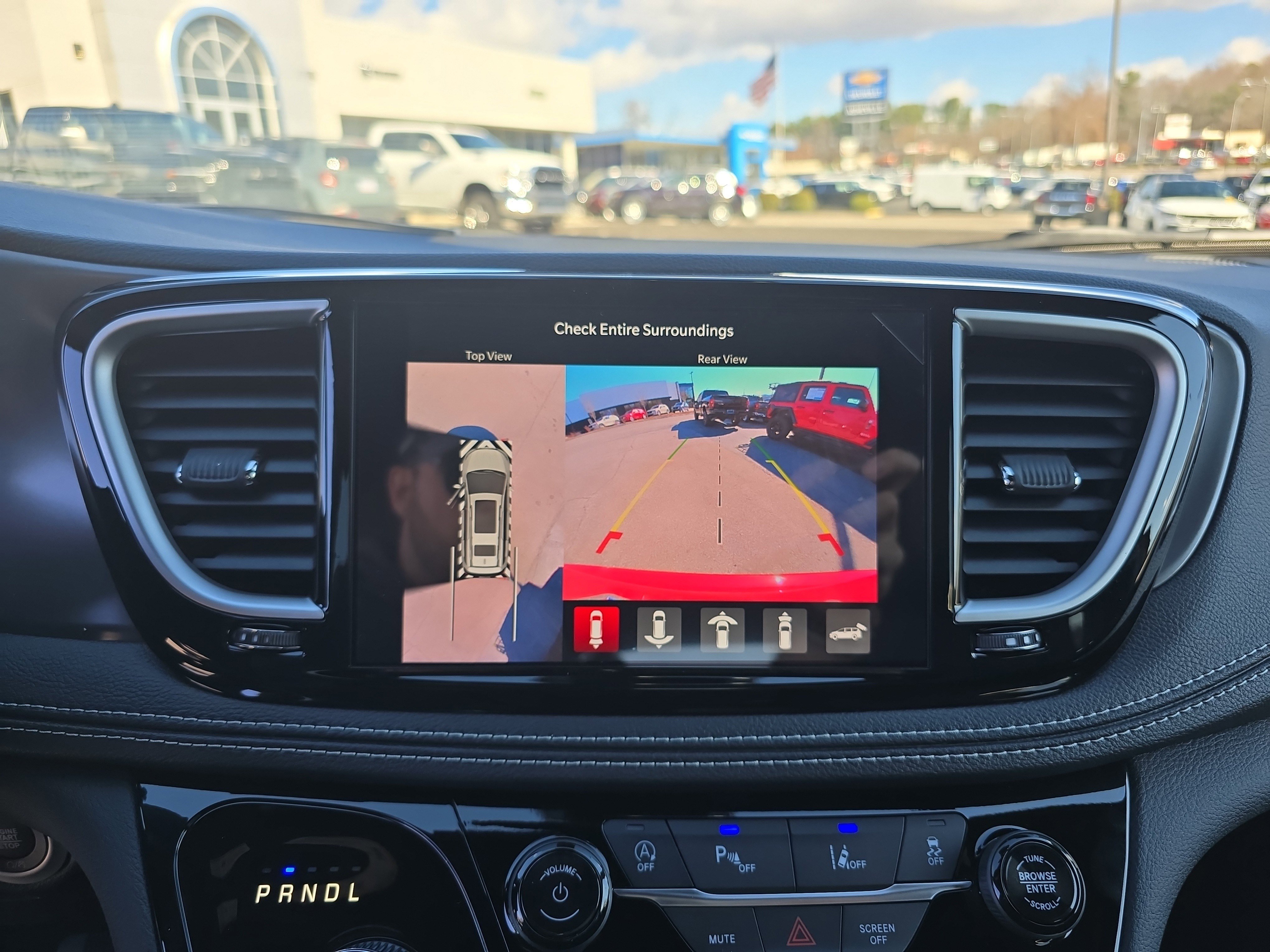 New 2026 Chrysler Pacifica Select image 28