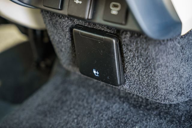 Used 2023 Land Rover Range Rover SE image 36