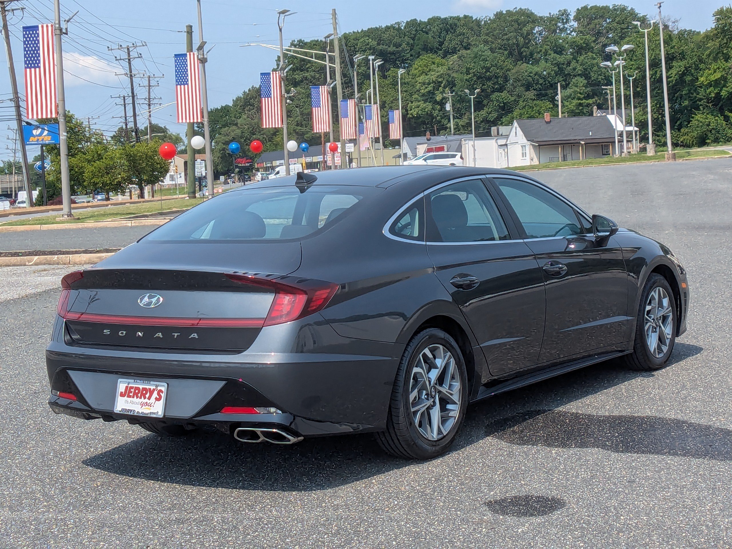 Used 2023 Hyundai Sonata SEL w/ Convenience Package FWD image 9