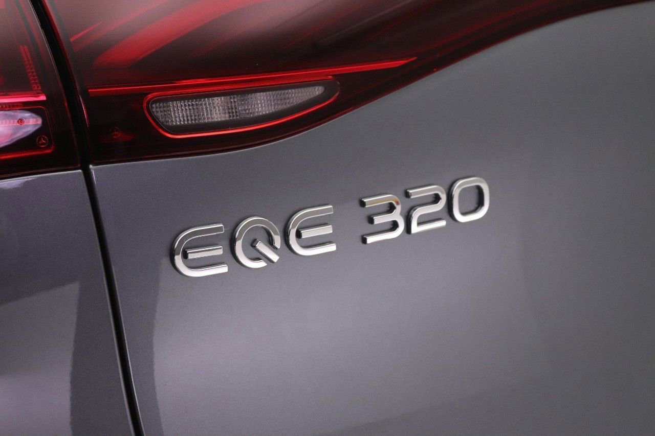 Certified 2026 Mercedes-Benz EQE 320 4MATIC SUV image 22