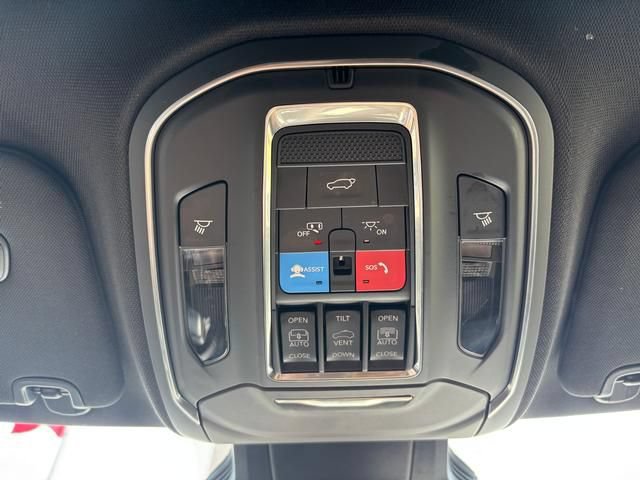 Used 2026 Jeep Cherokee Limited AWD/4WD image 26