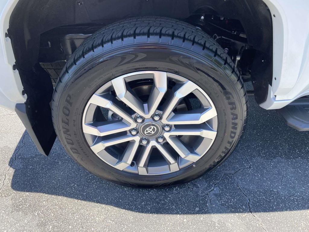 Used 2026 Toyota 4Runner Limited AWD/4WD image 7