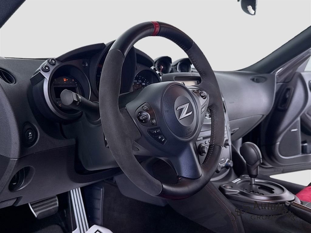 Used 2019 Nissan 370Z NISMO RWD image 9