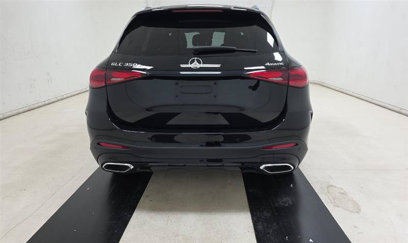 Used 2025 Mercedes-Benz GLC 350e 4MATIC w/ AMG Line image 5