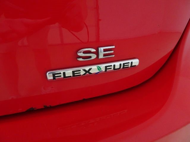 Used 2014 Ford Focus SE w/ SE Sport Package image 11