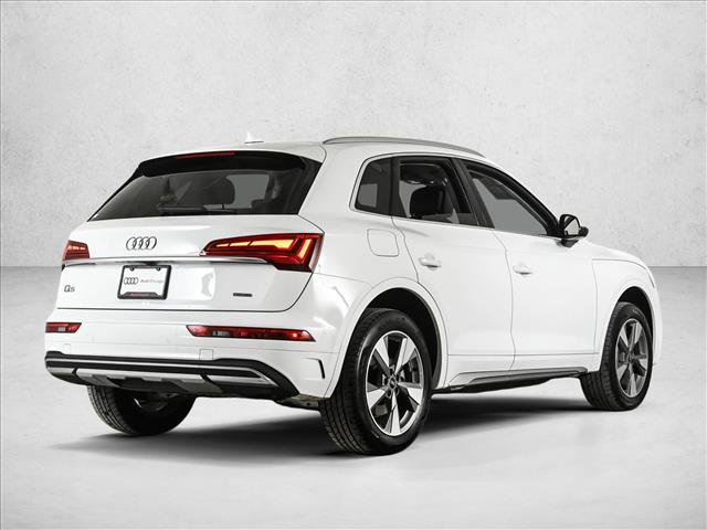 Used 2023 Audi Q5 2.0T Premium w/ Convenience Package image 5