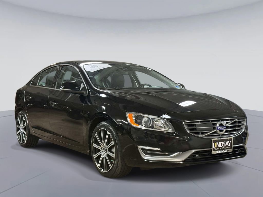 Used 2018 Volvo S60 T5 Inscription Platinum image 9
