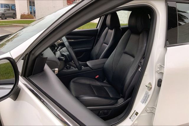 Used 2019 MAZDA MAZDA3 Hatchback w/ Premium Package image 25