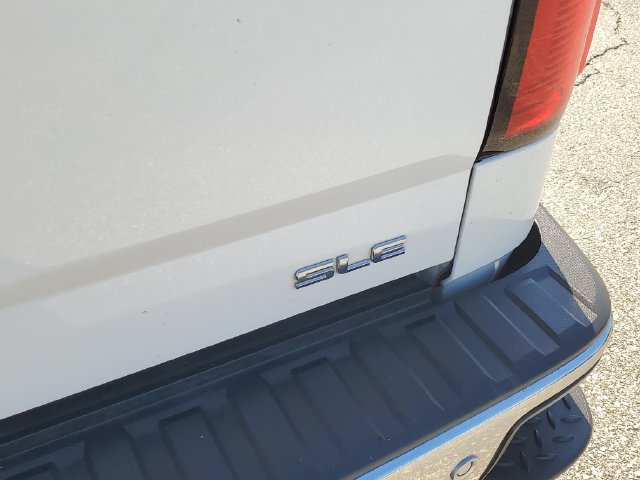 Used 2015 GMC Sierra 1500 SLE w/ SLE Value Package AWD/4WD image 8
