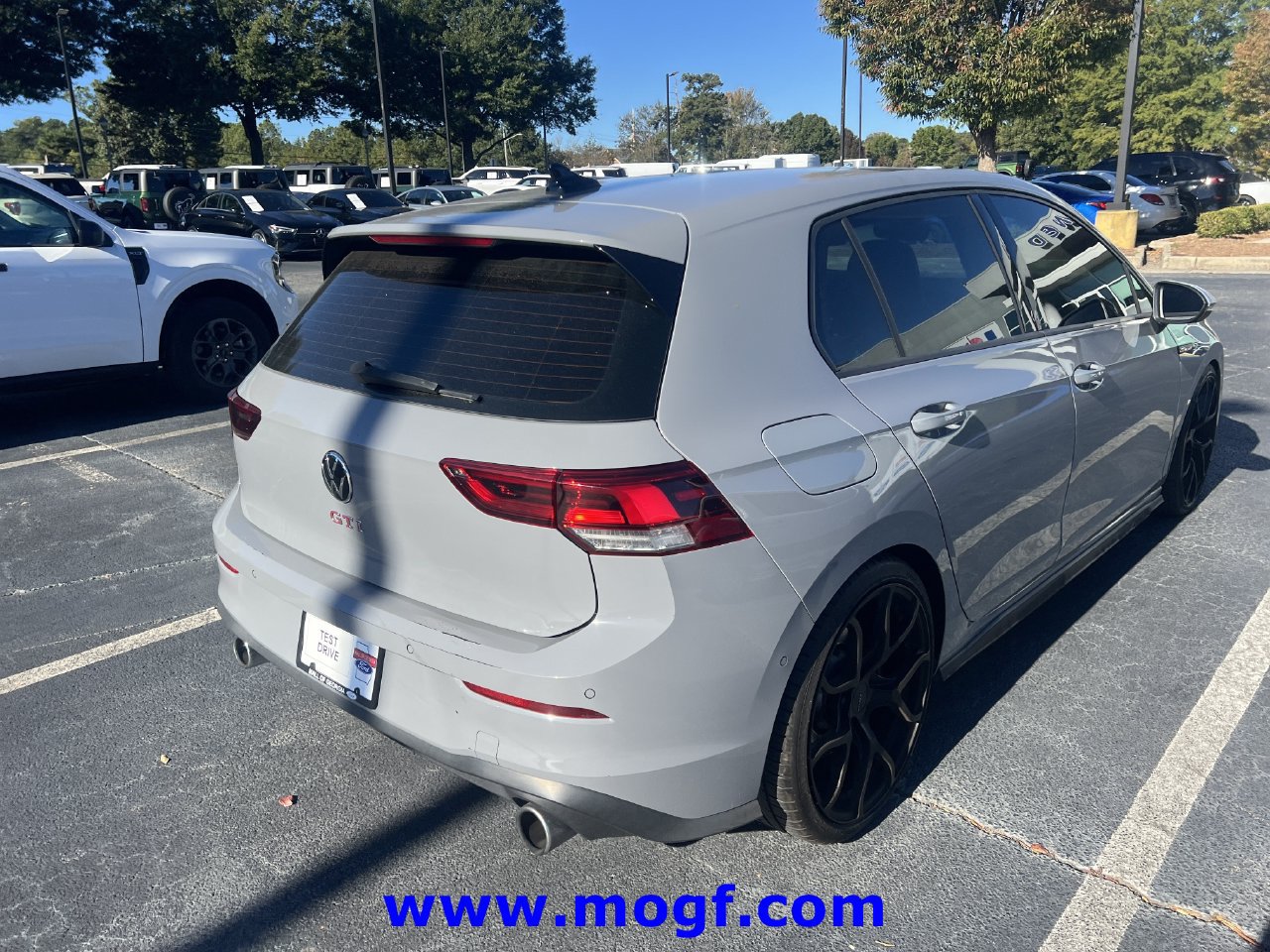 Used 2022 Volkswagen GTI Autobahn FWD image 3