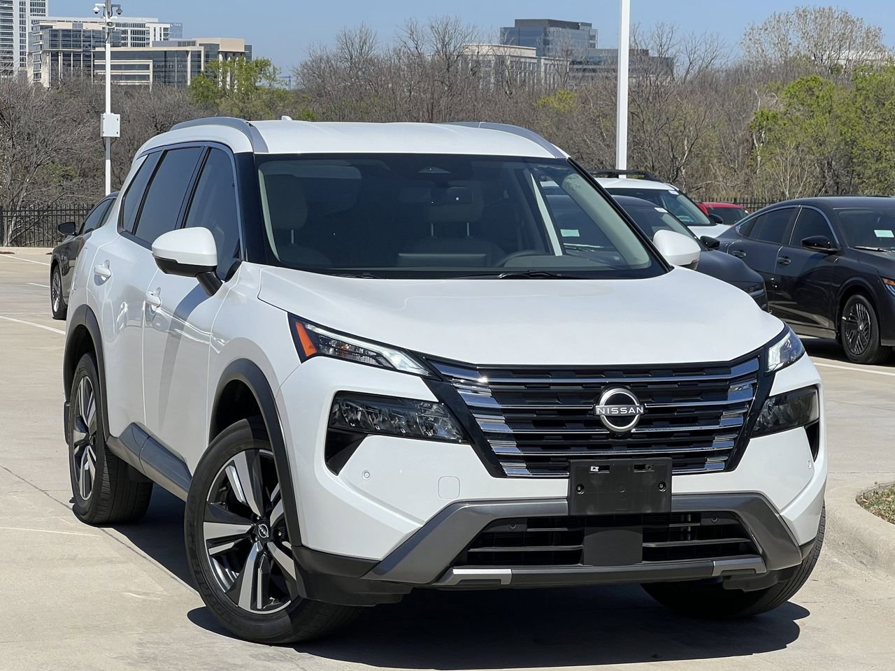 Certified 2025 Nissan Rogue SL