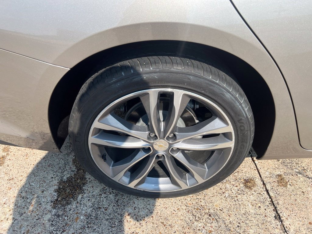 Used 2024 Chevrolet Malibu LT FWD image 37