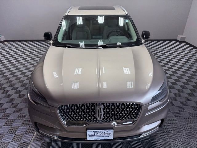 Used 2020 Lincoln Aviator Reserve w/ Equipment Group 201A image 5