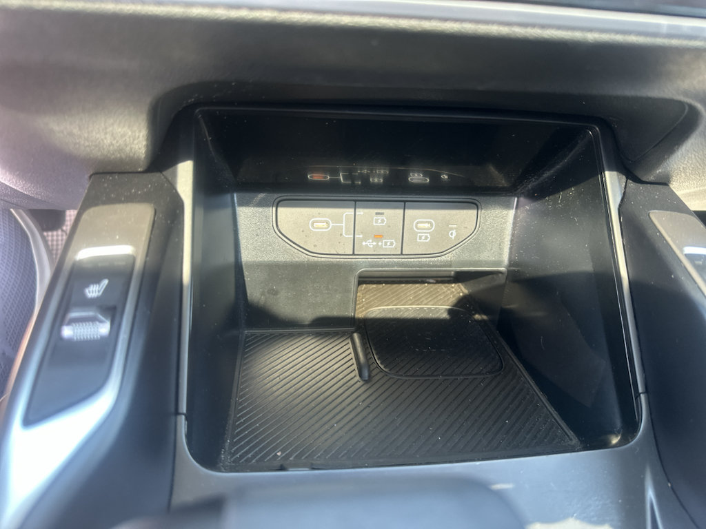 Used 2024 Kia Sorento S w/ Panoramic Sunroof Package FWD image 10