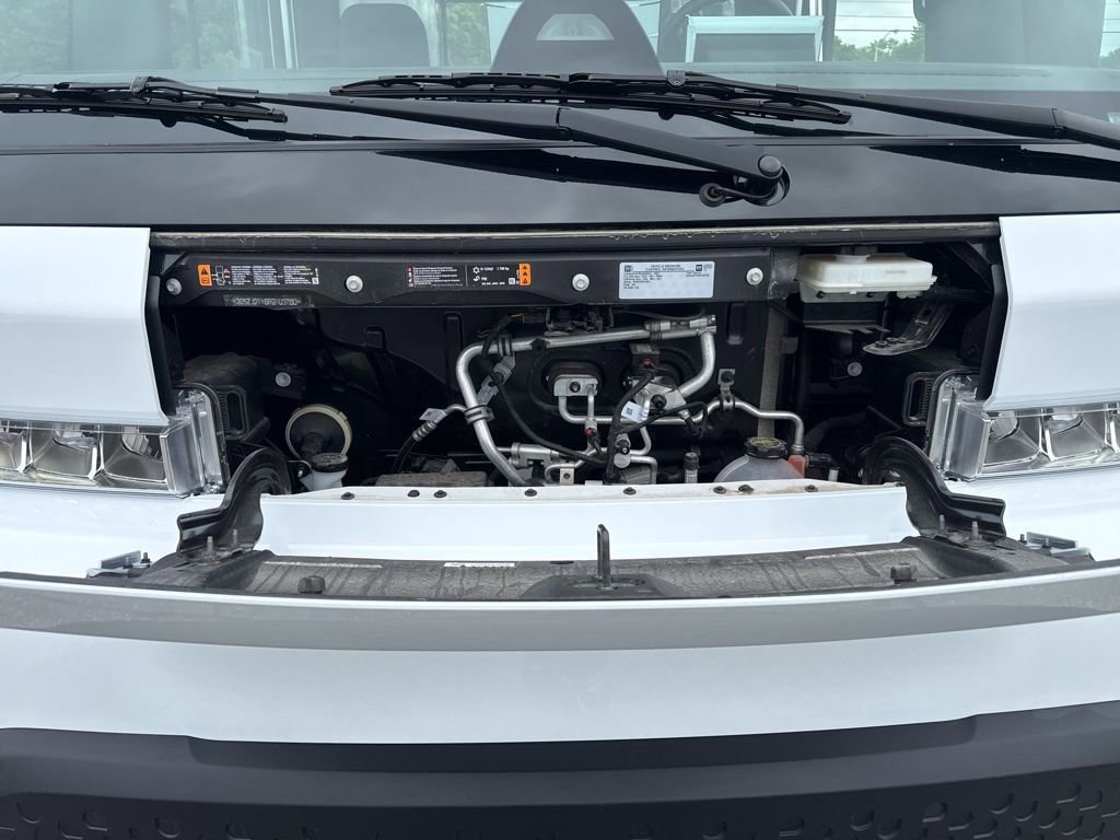 Used 2024 Chevrolet Brightdrop 400 w/ Commercial Equipment Package AWD/4WD image 28