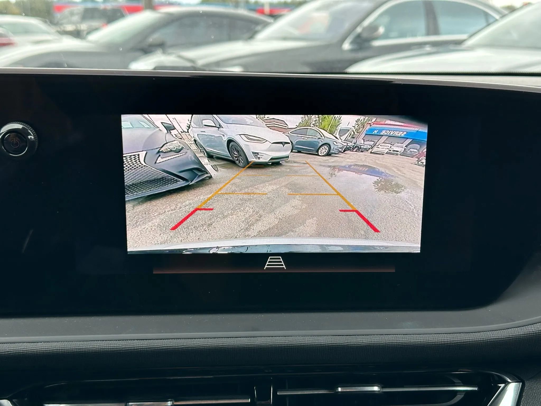 Used 2025 Buick Envista Sport Touring image 29