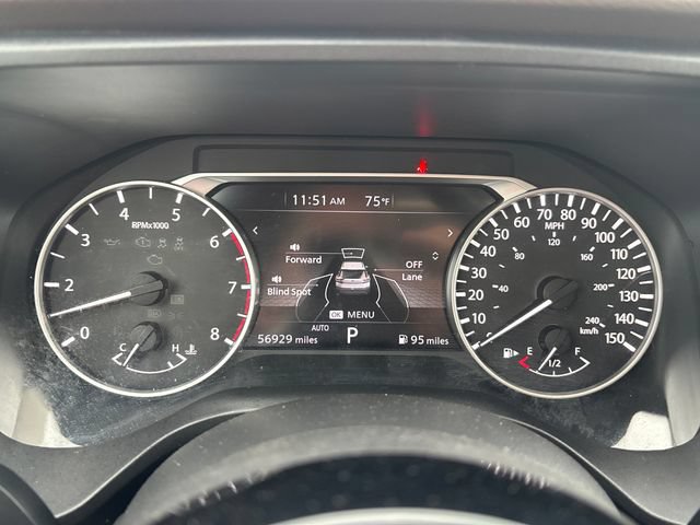 Used 2021 Nissan Rogue SV AWD/4WD image 13