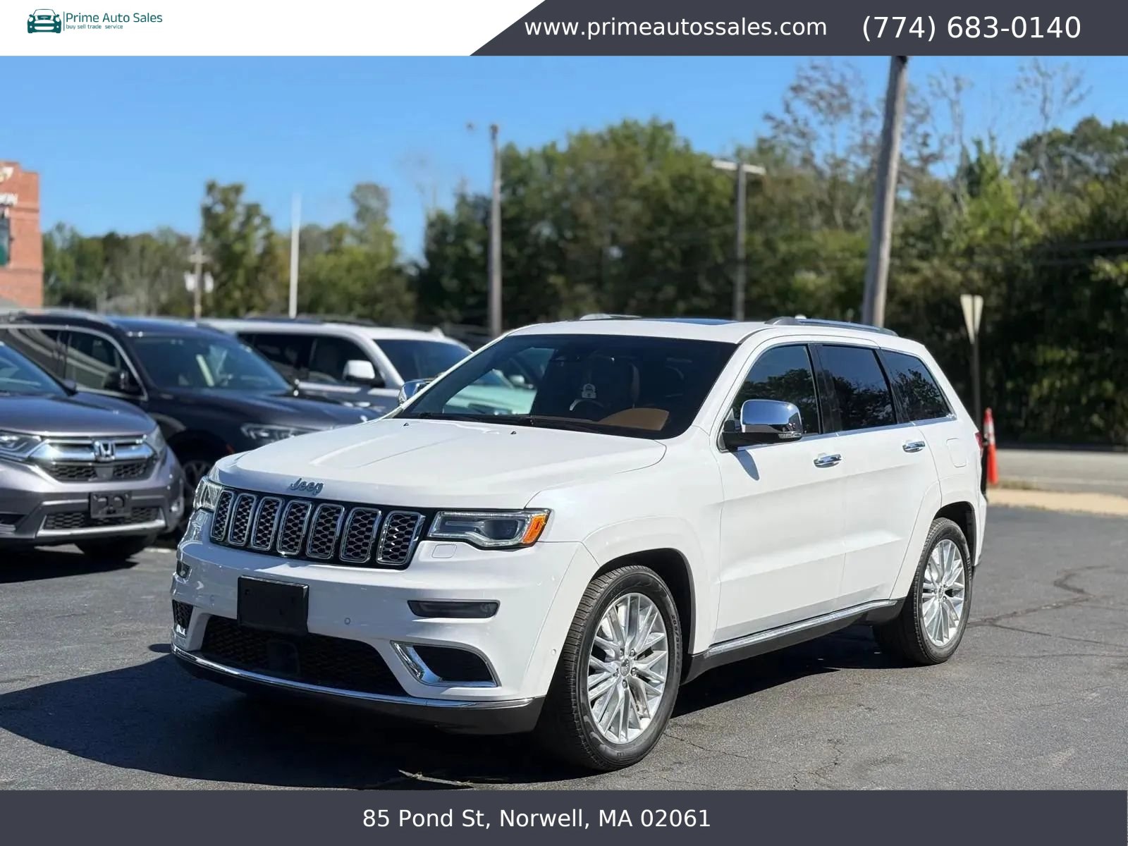 Used 2017 Jeep Grand Cherokee Summit AWD/4WD image 2