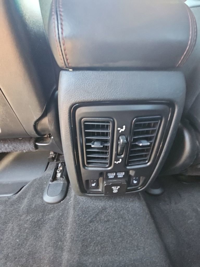 Used 2021 Dodge Durango R/T w/ Blacktop Package AWD/4WD image 24