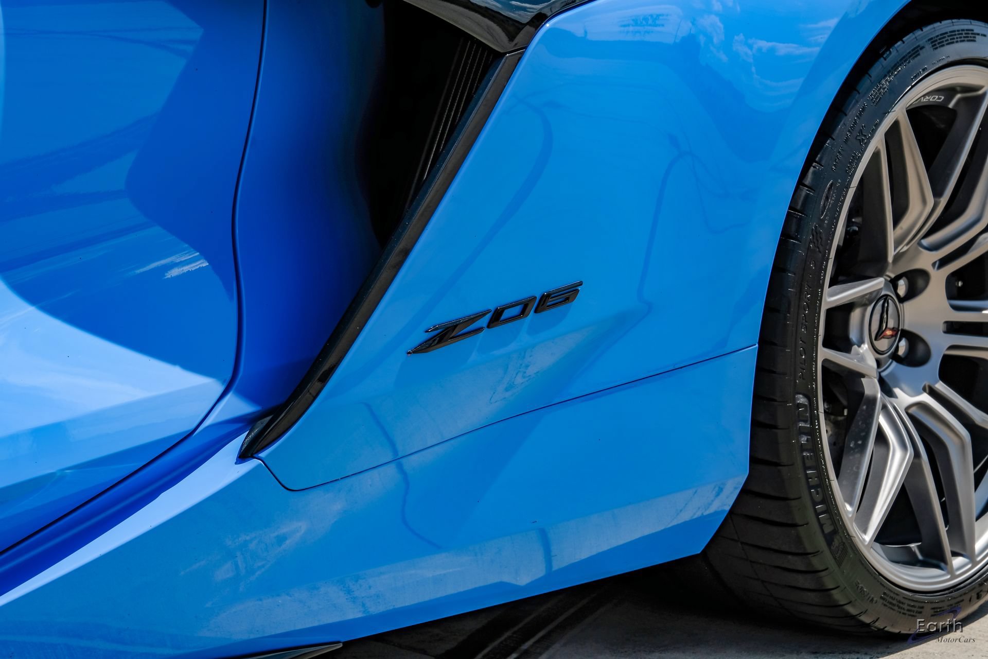 Used 2024 Chevrolet Corvette Z06 w/ Z07 Performance Package RWD image 33