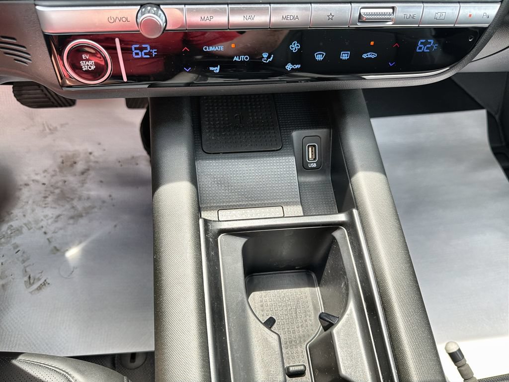 Certified 2024 Hyundai Ioniq 6 SEL AWD/4WD image 17