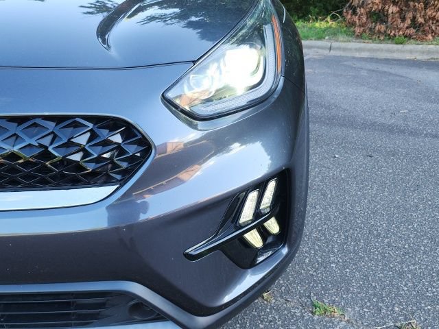Used 2020 Kia Niro EX Premium FWD image 9