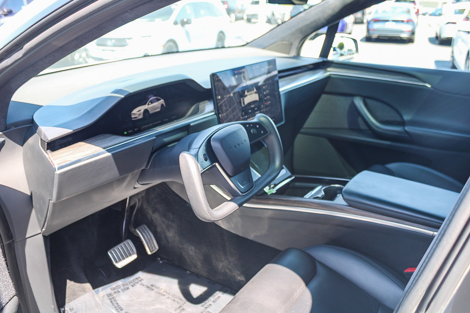 Used 2023 Tesla Model X AWD/4WD image 19