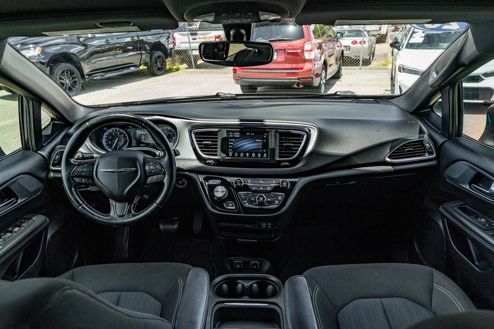 Used 2020 Chrysler Pacifica Touring w/ S Appearance Package FWD image 24