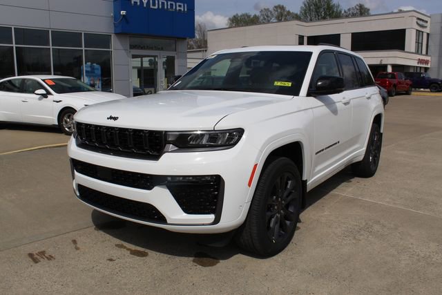 New 2026 Jeep Grand Cherokee Limited image 1