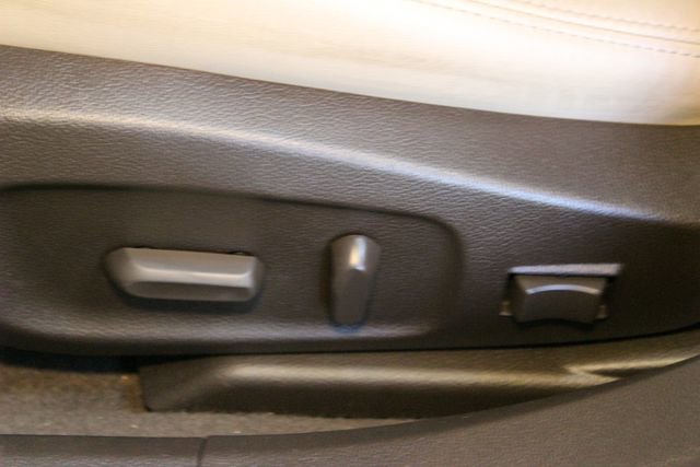 Used 2016 Buick Verano Leather w/ Experience Buick Package FWD image 18