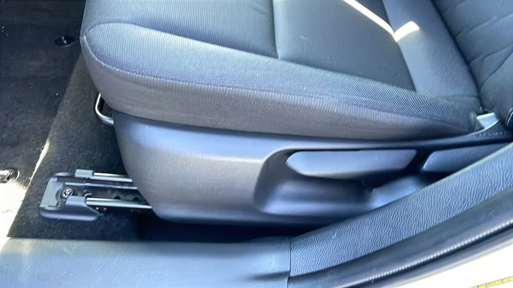 Certified 2024 Toyota Corolla LE image 27