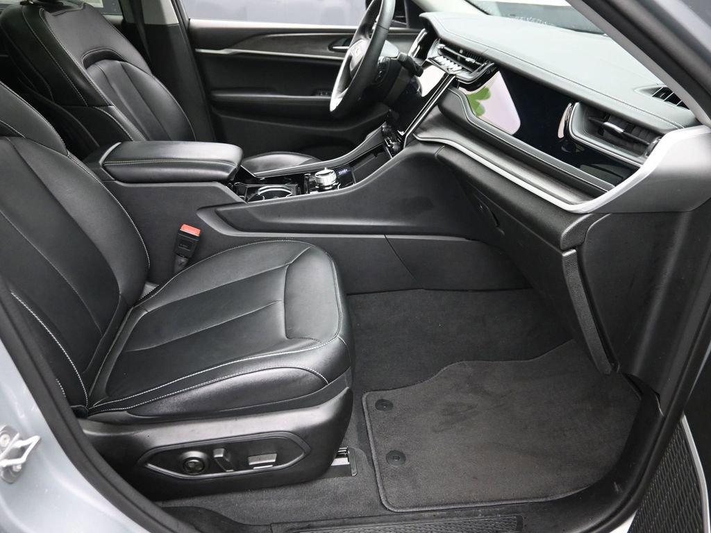 Used 2022 Jeep Grand Cherokee Limited 4xe image 7