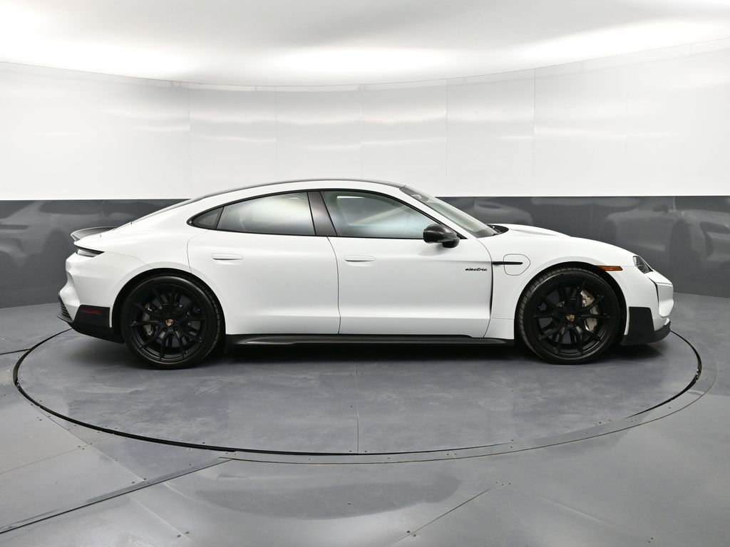 Certified 2025 Porsche Taycan Turbo GT image 9