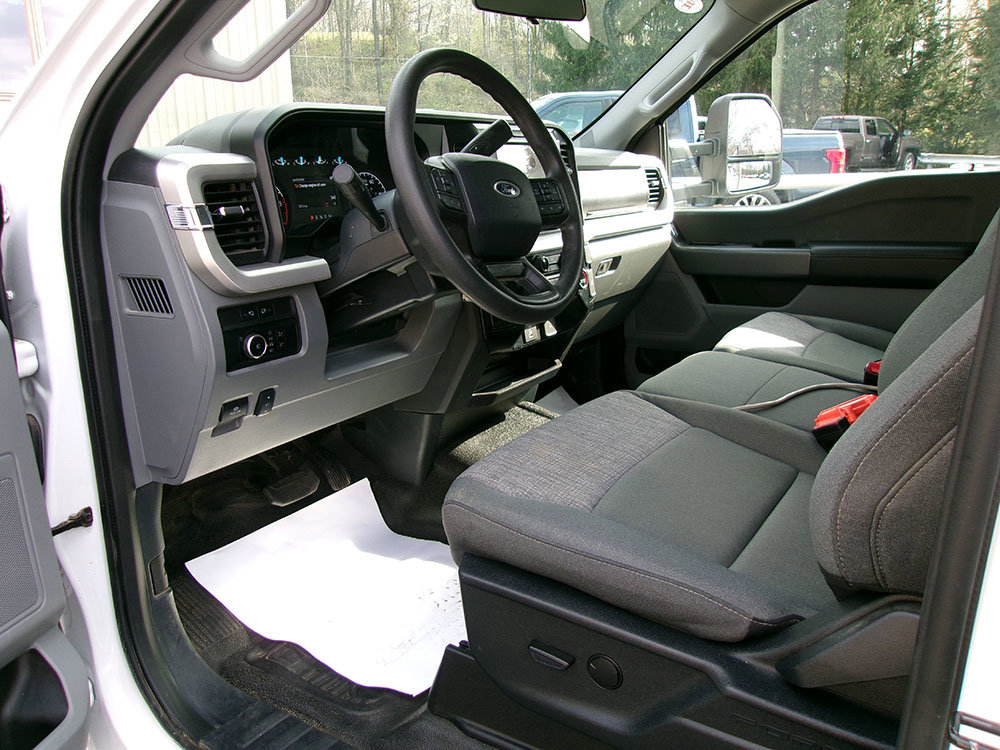 Used 2024 Ford F450 XLT w/ XLT Value Package image 13
