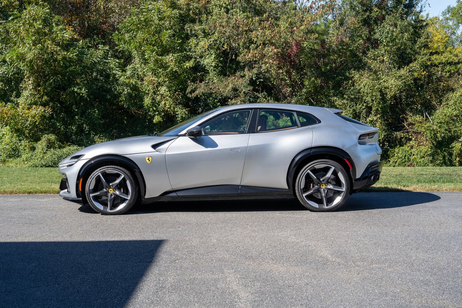 Certified 2025 Ferrari Purosangue image 3