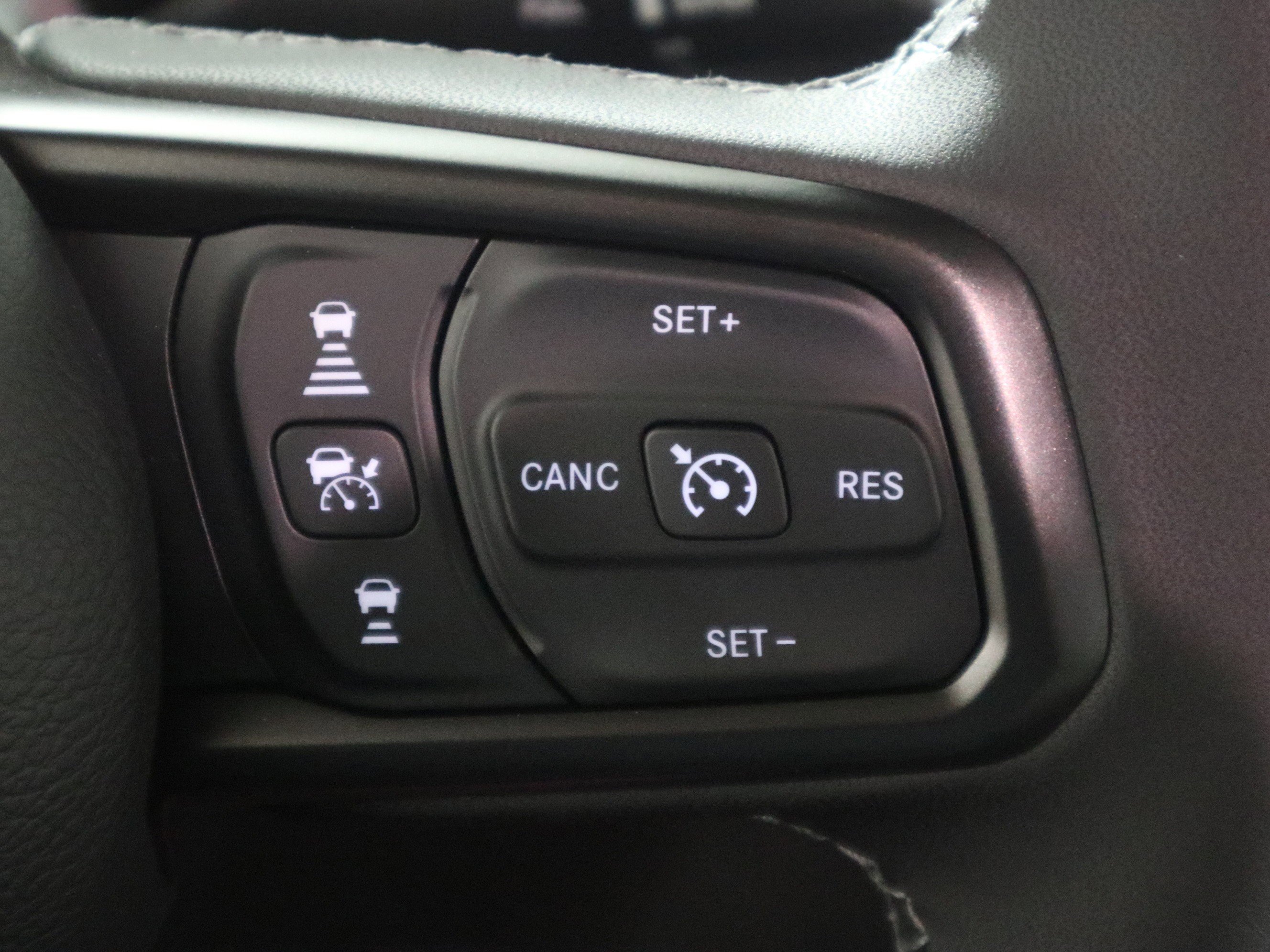New 2026 Jeep Gladiator Mojave w/ Safety Group AWD/4WD image 28