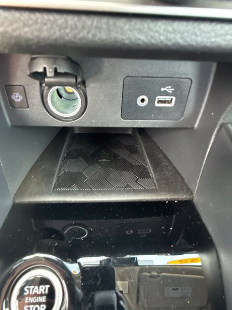 Used 2025 Nissan Versa SV FWD image 19