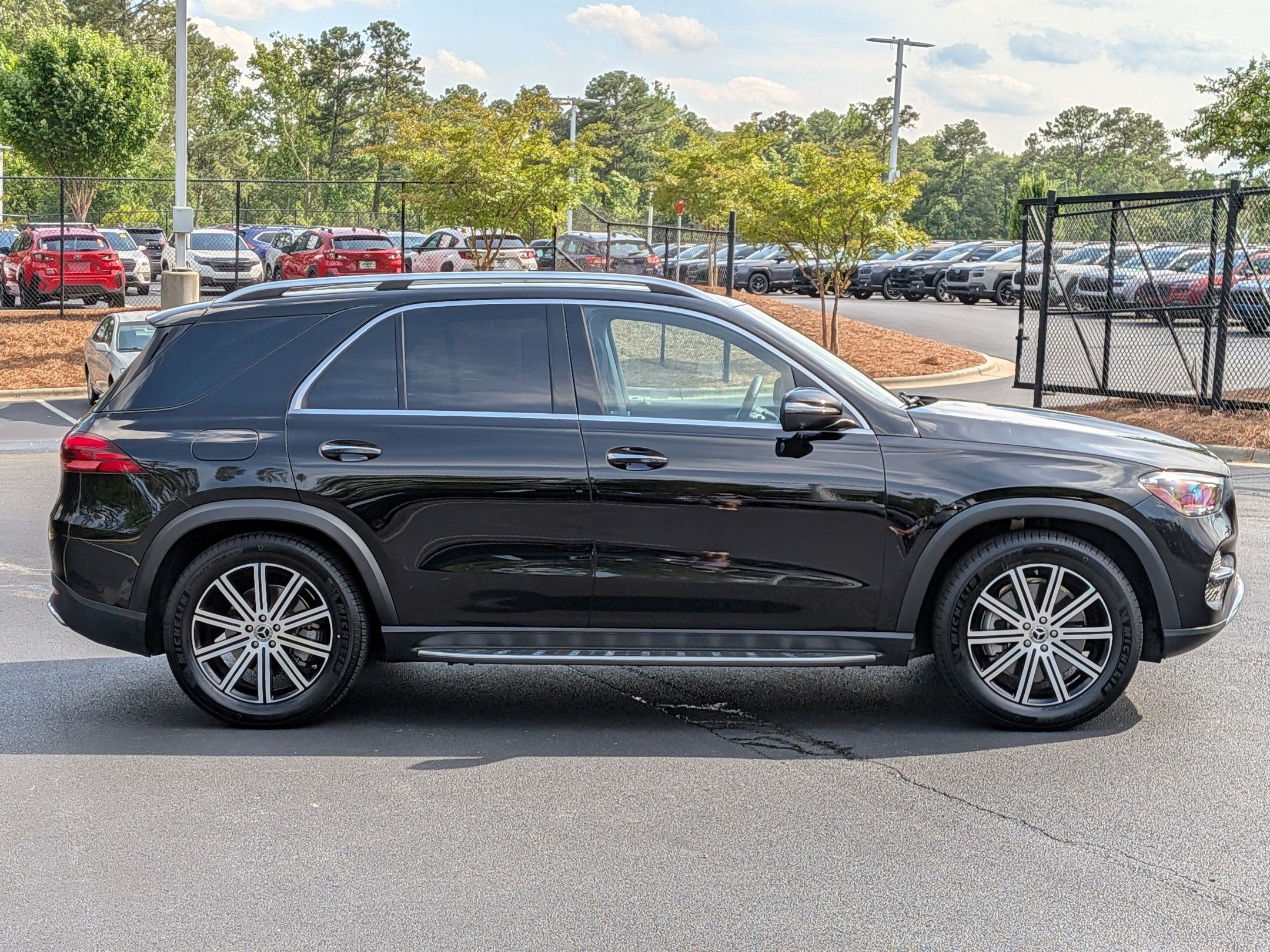 Used 2024 Mercedes-Benz GLE 450 4MATIC image 11