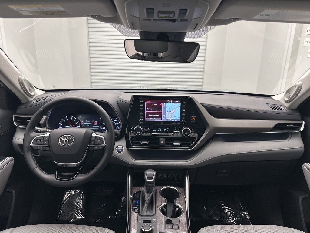Used 2020 Toyota Highlander Limited image 18