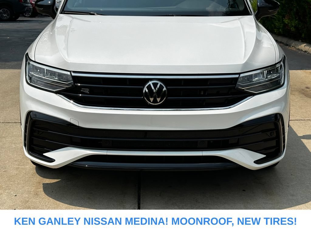 Used 2024 Volkswagen Tiguan SE R-Line FWD image 8