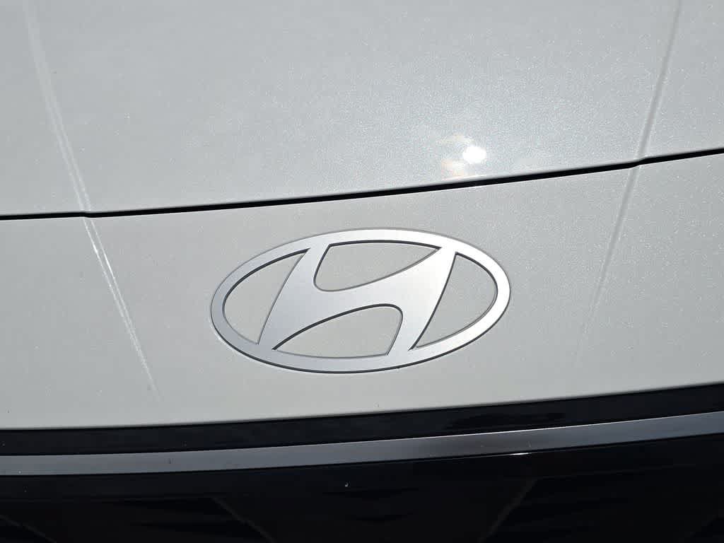 New 2026 Hyundai Elantra Limited FWD image 12