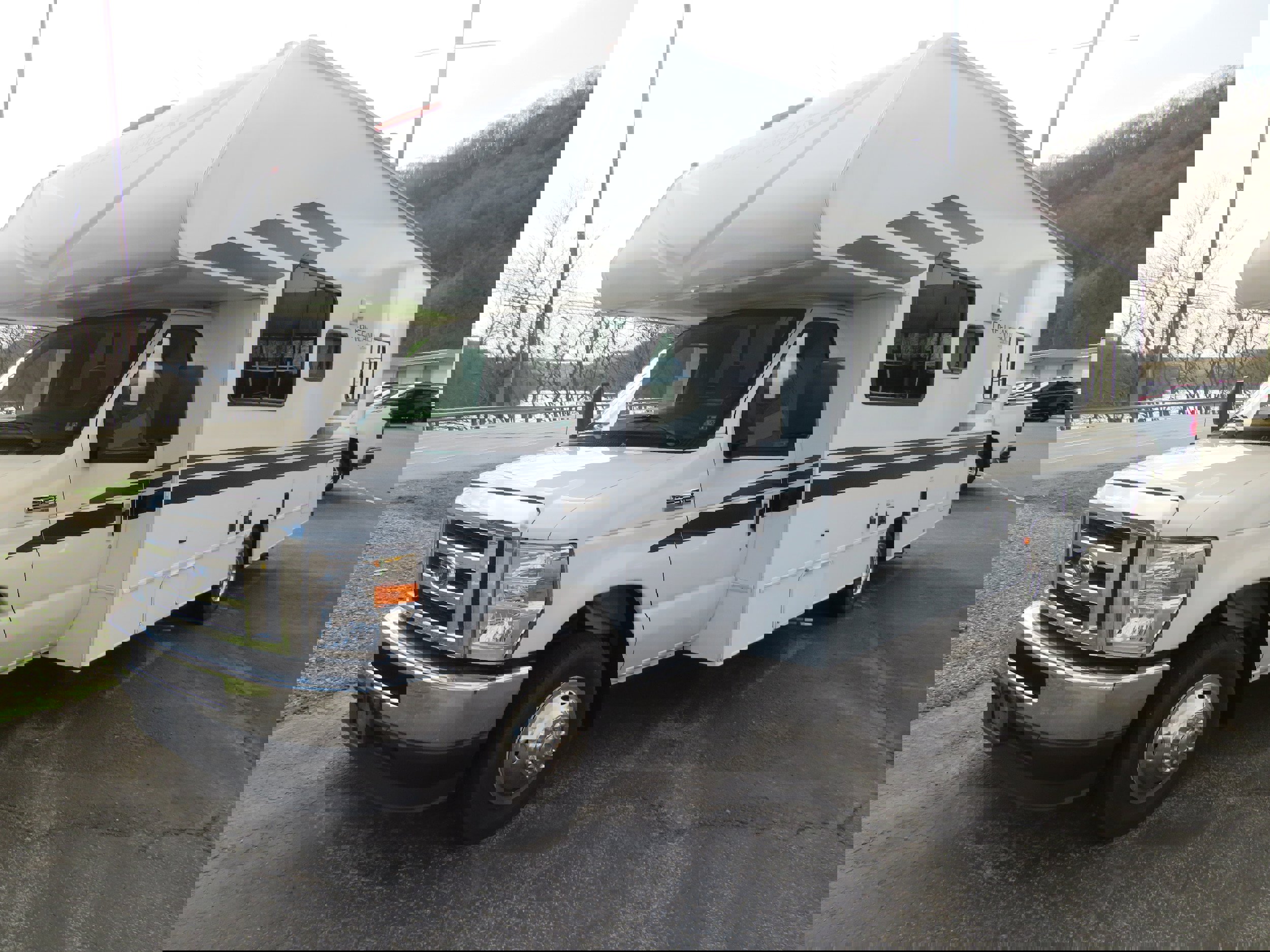 Used 2021 Ford E-350 and Econoline 350 Super Duty w/ Motorhome Prep Package video 3