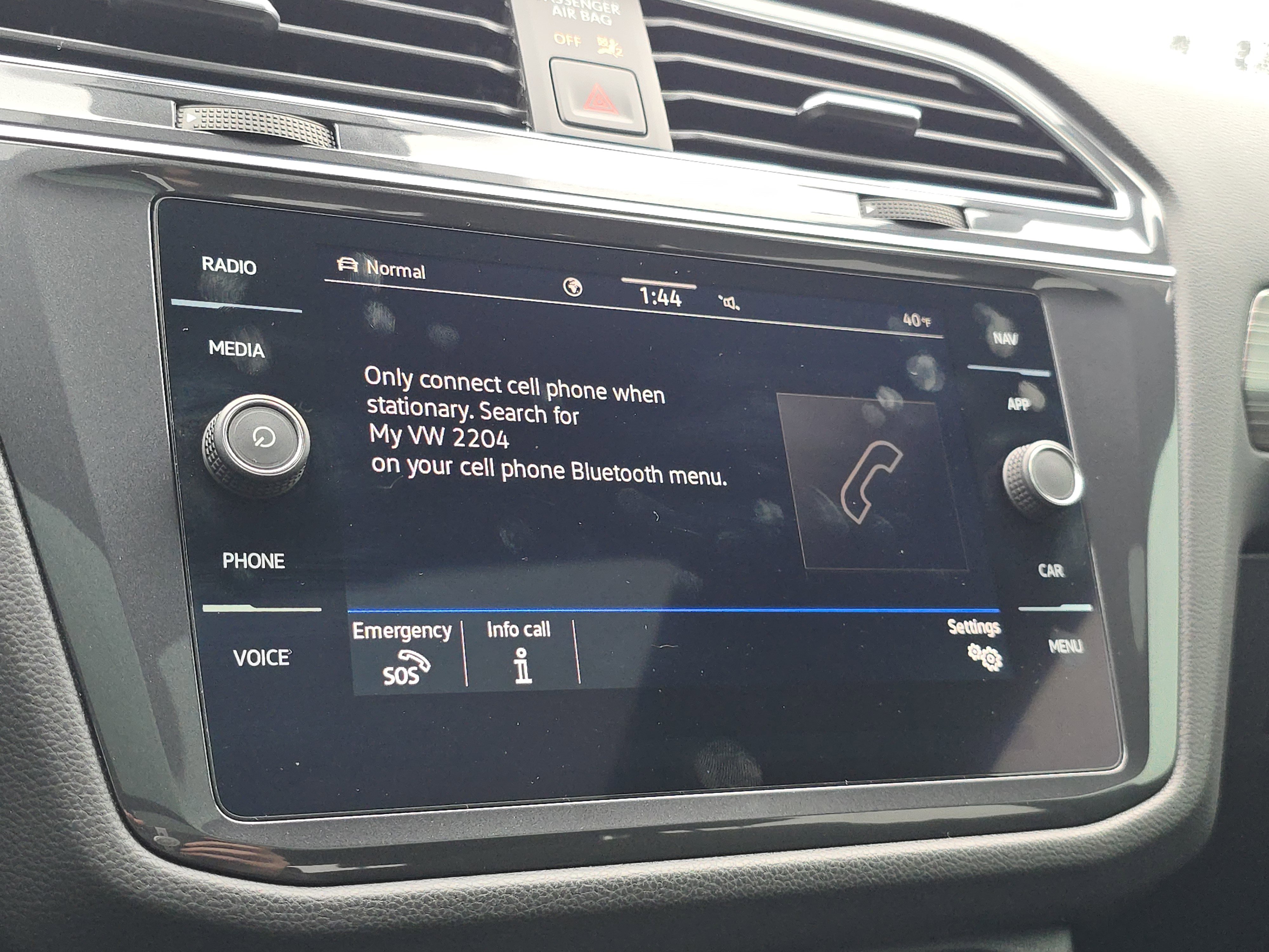 Certified 2022 Volkswagen Tiguan SEL R-Line image 13